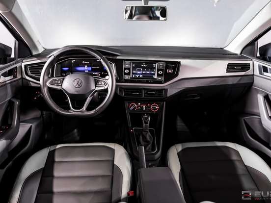 VOLKSWAGEN-NIVUS-1.0 200 TSI TOTAL FLEX COMFORTLINE AUTOMÁTICO VOLKSWAGEN-NIVUS-2023