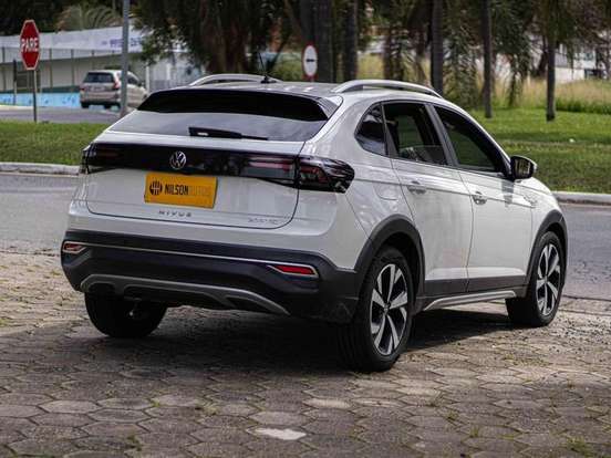 VOLKSWAGEN-NIVUS-1.0 200 TSI TOTAL FLEX HIGHLINE AUTOMÁTICO VOLKSWAGEN-NIVUS-2024