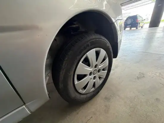 VOLKSWAGEN-PARATI-2008