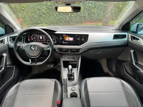 VOLKSWAGEN-POLO-1.0 200 TSI HIGHLINE AUTOMÁTICO VOLKSWAGEN-POLO-2017