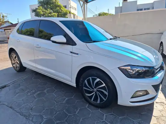 VOLKSWAGEN-POLO-2019
