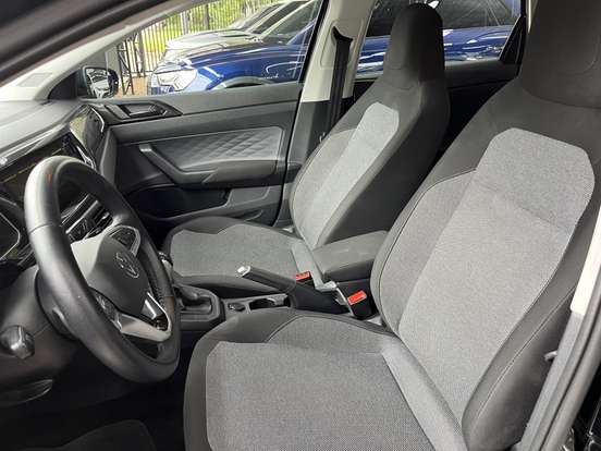VOLKSWAGEN-POLO-2024