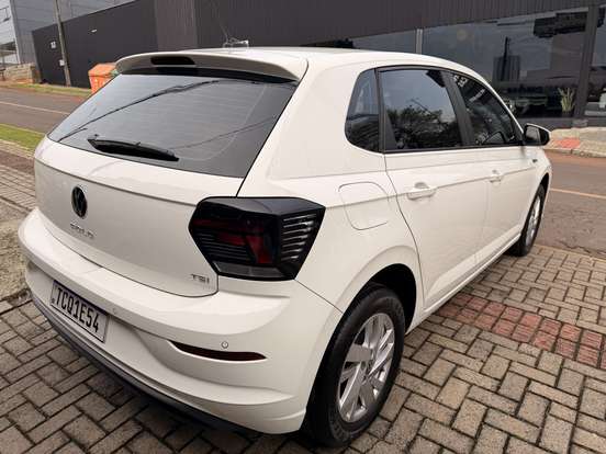VOLKSWAGEN-POLO-1.0 170 TSI COMFORTLINE AUTOMÁTICO VOLKSWAGEN-POLO-2024