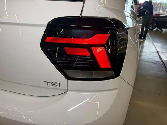 VOLKSWAGEN-POLO-2025