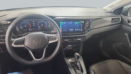 VOLKSWAGEN-POLO-2025