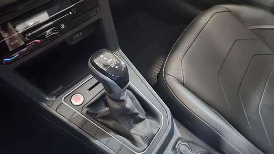 VOLKSWAGEN-POLO-2025