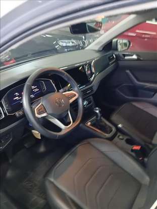 VOLKSWAGEN-POLO-2024
