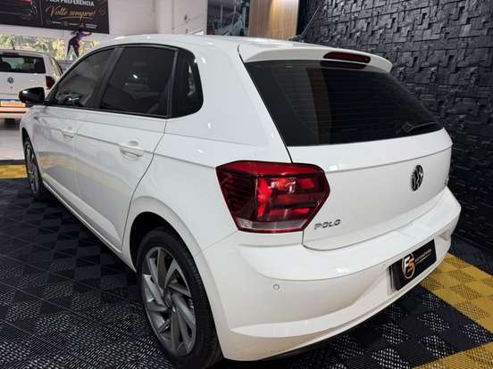 VOLKSWAGEN-POLO-1.0 200 TSI HIGHLINE AUTOMÁTICO VOLKSWAGEN-POLO-2019