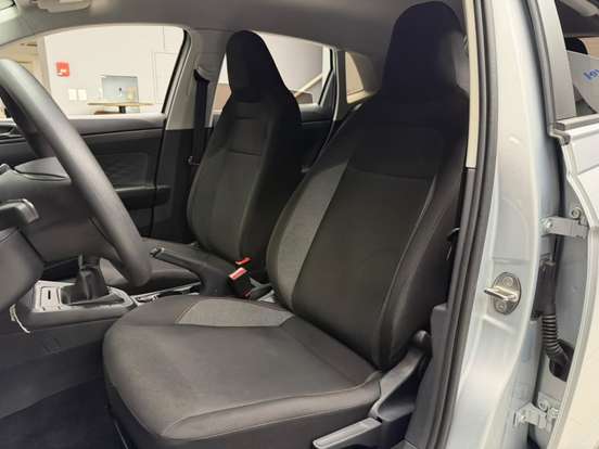 VOLKSWAGEN-POLO-2023