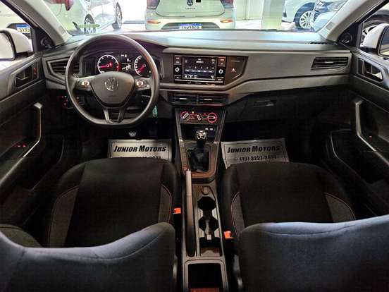 VOLKSWAGEN-POLO-2024