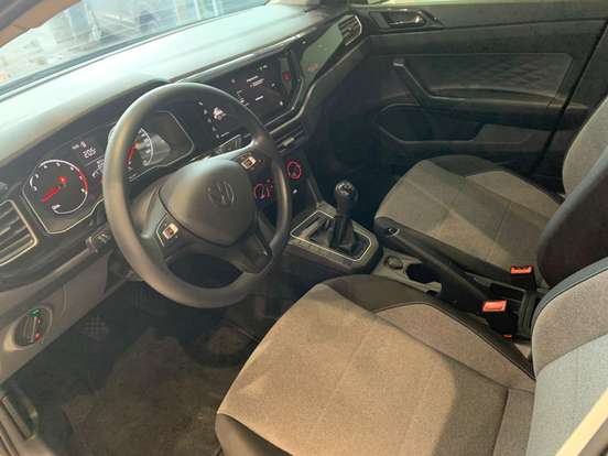 VOLKSWAGEN-POLO-2024