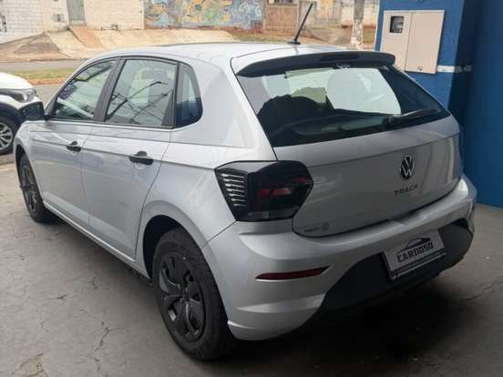 VOLKSWAGEN-POLO-2024