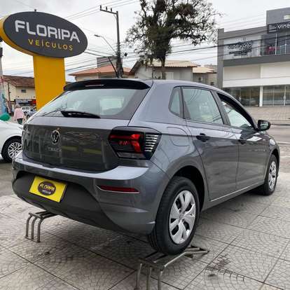 VOLKSWAGEN-POLO-2024