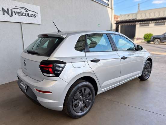 VOLKSWAGEN-POLO-2024