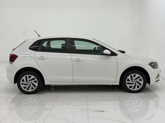 VOLKSWAGEN-POLO-2019