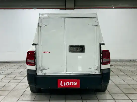 VOLKSWAGEN-SAVEIRO-2023