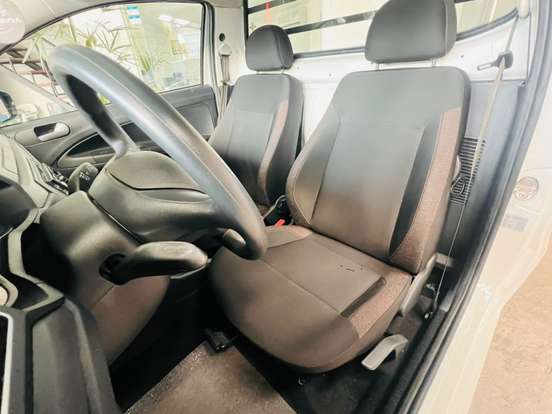 VOLKSWAGEN-SAVEIRO-2024
