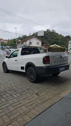 VOLKSWAGEN-SAVEIRO-2023