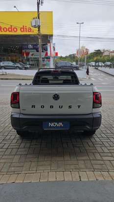 VOLKSWAGEN-SAVEIRO-2023