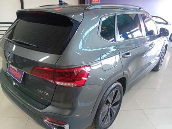 VOLKSWAGEN-TAOS-2025