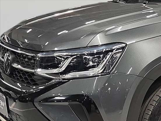 VOLKSWAGEN-TAOS-2023