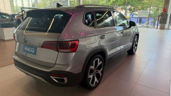 VOLKSWAGEN-TAOS-2025