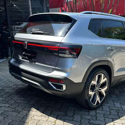 VOLKSWAGEN-TAOS-2025