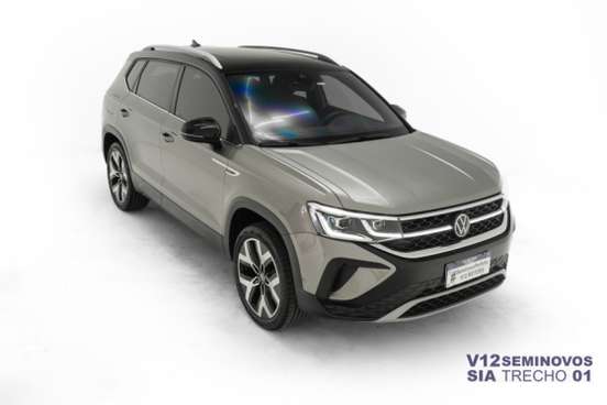 VOLKSWAGEN-TAOS-2023