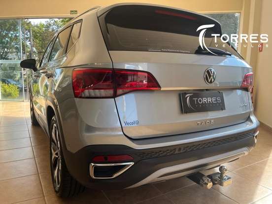 VOLKSWAGEN-TAOS-2024