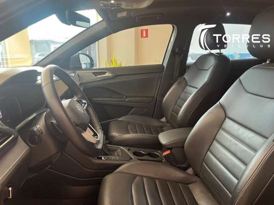 VOLKSWAGEN-TAOS-2024