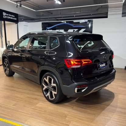 VOLKSWAGEN-TAOS-2024