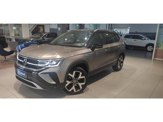 VOLKSWAGEN TAOS 1.4 250 TSI TOTAL FLEX HIGHLINE AUTOMÁTICO