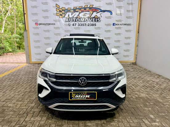 VOLKSWAGEN-TAOS-2021