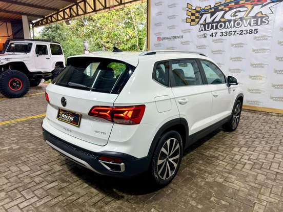 VOLKSWAGEN-TAOS-1.4 250 TSI TOTAL FLEX HIGHLINE AUTOMÁTICO VOLKSWAGEN-TAOS-2021