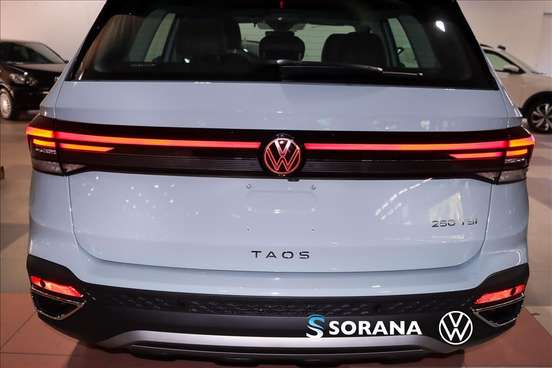 VOLKSWAGEN-TAOS-2026