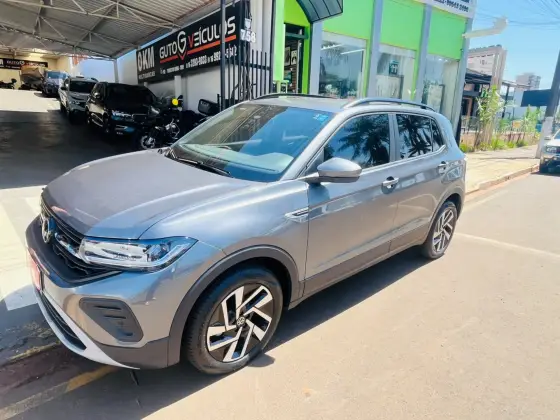 VOLKSWAGEN T-CROSS 1.0 200 TSI TOTAL FLEX COMFORTLINE AUTOMÁTICO