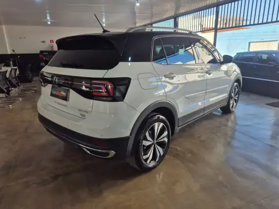 VOLKSWAGEN-T-CROSS-2022