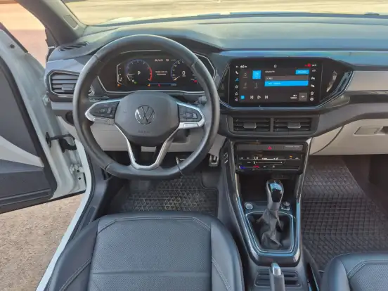 VOLKSWAGEN-T-CROSS-2022