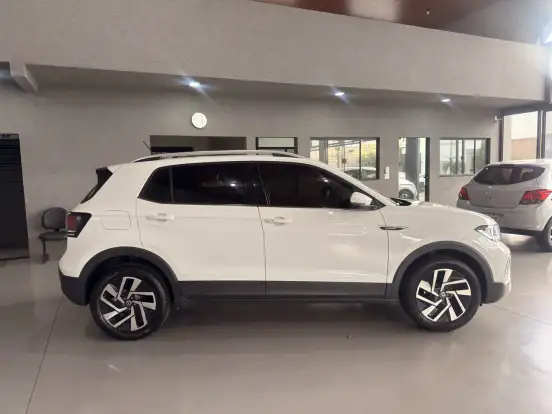 VOLKSWAGEN-T-CROSS-2025