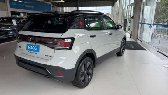 VOLKSWAGEN-T-CROSS-2026