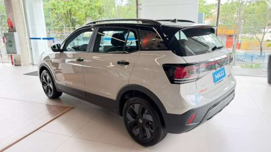 VOLKSWAGEN-T-CROSS-2026