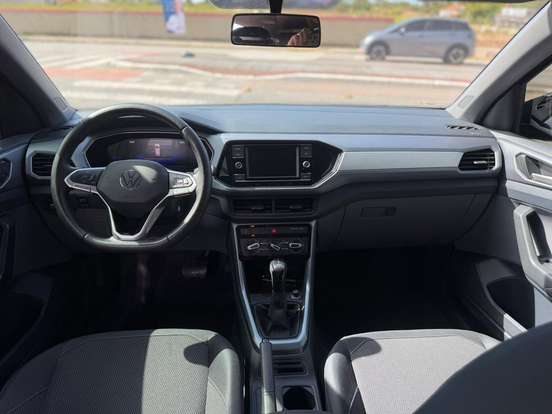 VOLKSWAGEN-T-CROSS-2023