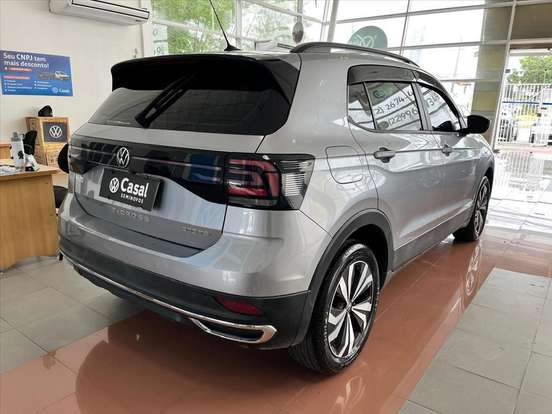 VOLKSWAGEN-T-CROSS-2023