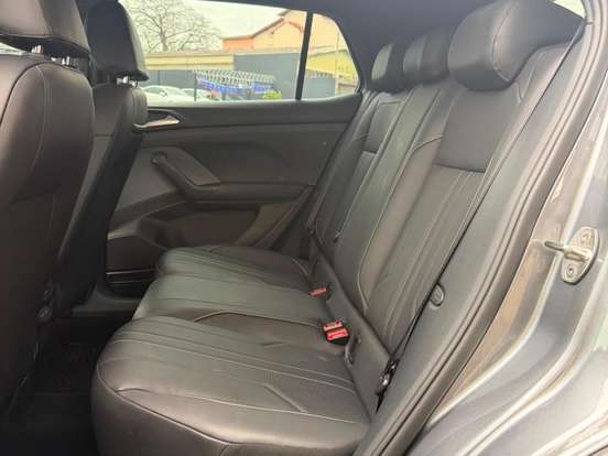 VOLKSWAGEN-T-CROSS-1.0 200 TSI TOTAL FLEX COMFORTLINE AUTOMÁTICO VOLKSWAGEN-T-CROSS-2025