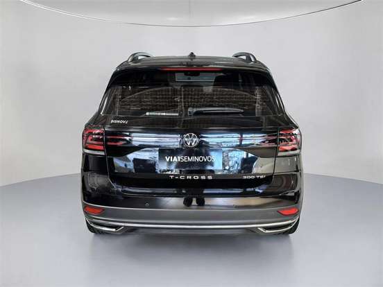 VOLKSWAGEN-T-CROSS-2023