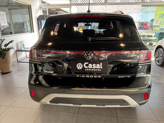 VOLKSWAGEN-T-CROSS-2024