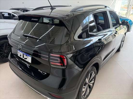 VOLKSWAGEN-T-CROSS-2024