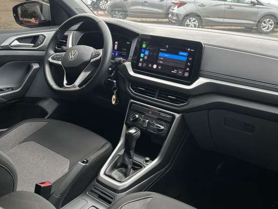 VOLKSWAGEN-T-CROSS-1.0 200 TSI TOTAL FLEX COMFORTLINE AUTOMÁTICO VOLKSWAGEN-T-CROSS-2025