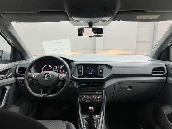 VOLKSWAGEN-T-CROSS-2021