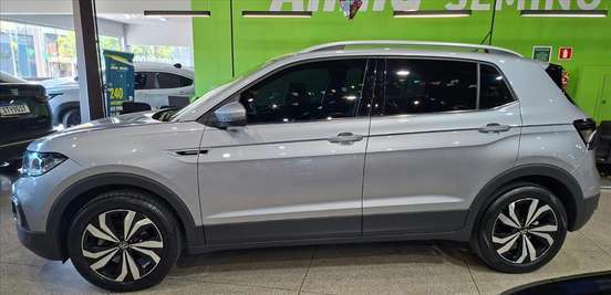 VOLKSWAGEN-T-CROSS-2024